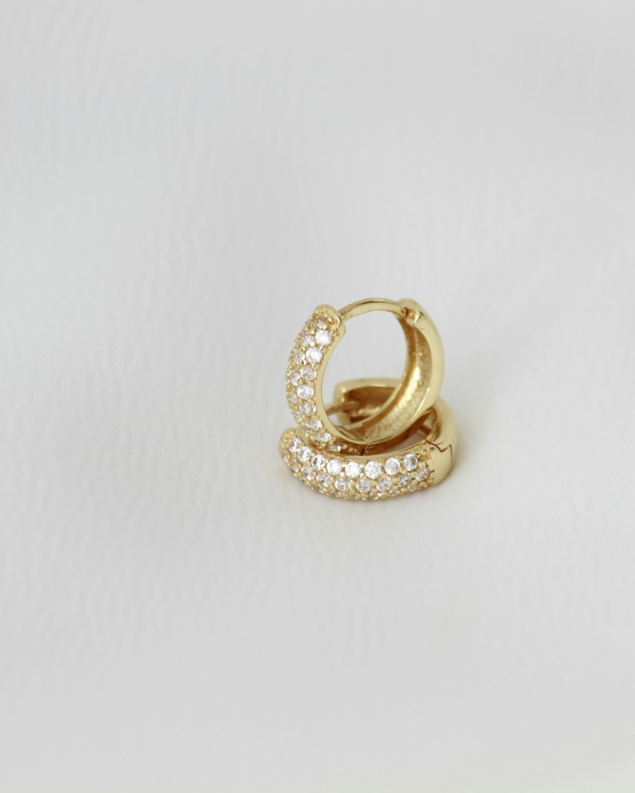 Aros Argolla con Circones de Oro 18k