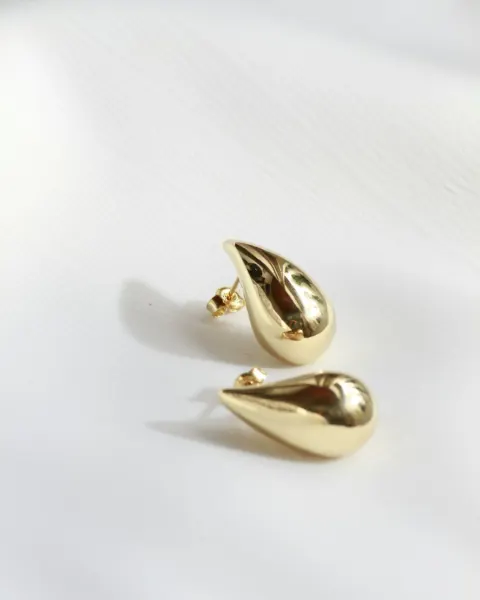 Aros Gota de Oro 18k · Oro 18k